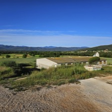 Limpieza de granjas y fincas en Girona