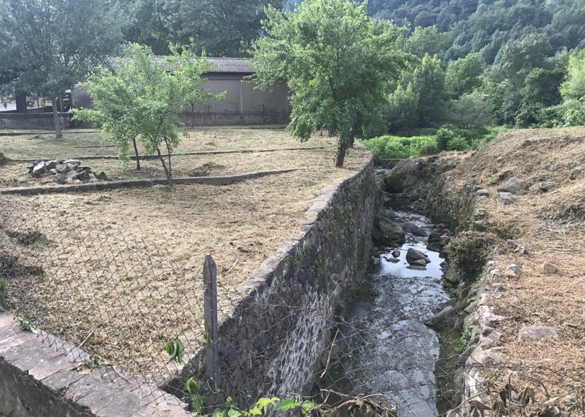 Limpieza de canales en Girona