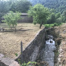 Limpieza de canales de agua